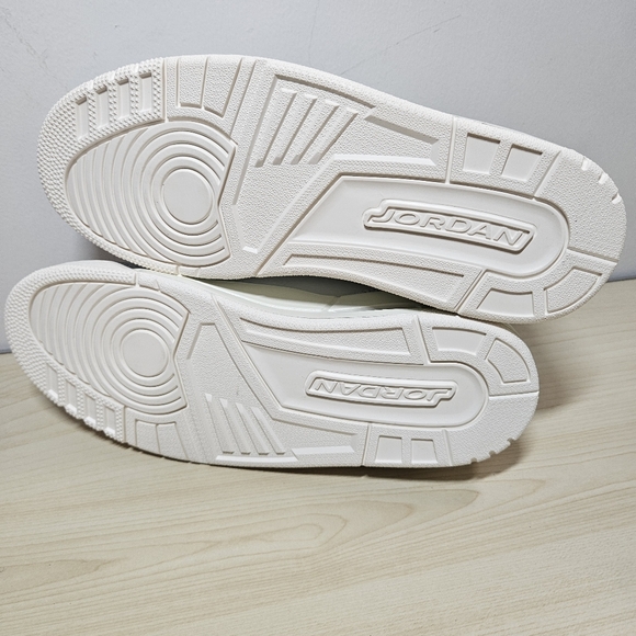 New Jordan Spizike Low Shoes Photon Dust Volt Sail Coconut Milk Mens Size 10